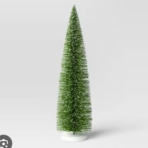 New 36" Green Christmas Bottle Brush Tree Sculpture Indoor Decorative object